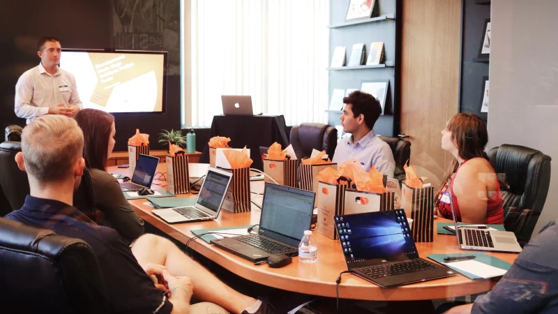 5 Reasons to Get a Business Master’s Degree